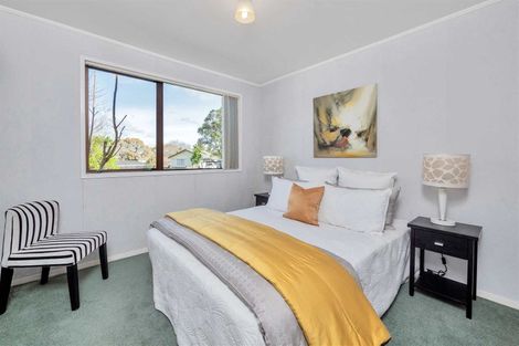 Photo of property in 15 Peterhouse Place, West Harbour, Auckland, 0618