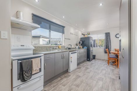 Photo of property in 9 Totara Place, Pahiatua, 4910