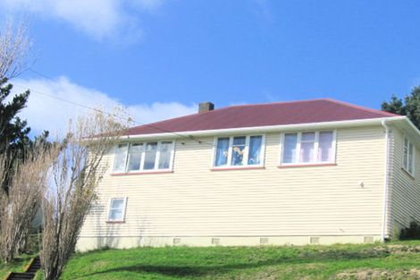 Photo of property in 7 Dorset Grove, Cannons Creek, Porirua, 5024