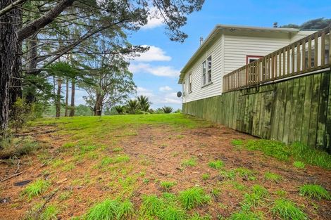 Photo of property in 29 Te Henga Road, Waitakere, Auckland, 0781