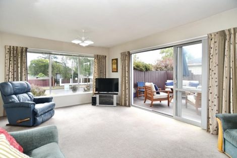 Photo of property in 24 Jenkins Avenue, Redwood, Christchurch, 8051