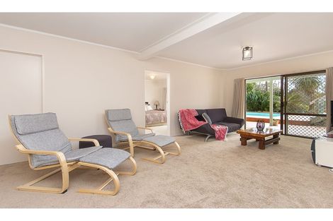 Photo of property in 25 Riverside Drive, Waiuku, 2123