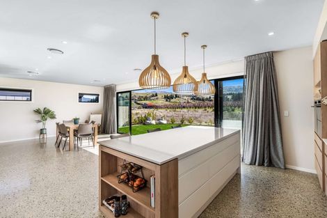 Photo of property in 83 Magnum Drive, Cromwell, 9310