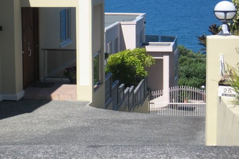 Photo of property in 1/25 Churchill Road, Murrays Bay, Auckland, 0630