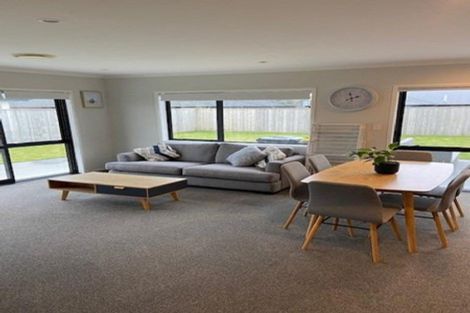 Photo of property in 21 Longstaff Drive, Bell Block, New Plymouth, 4312