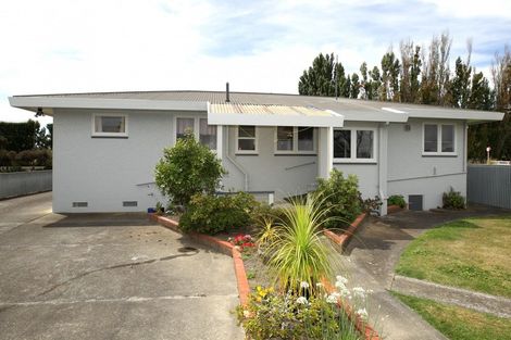 Photo of property in 90 Ferry Road, Clive, 4102