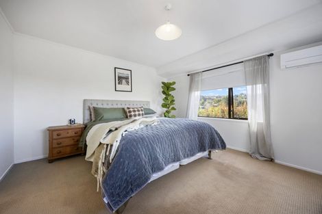 Photo of property in 2/10e Penning Road, Castor Bay, Auckland, 0620