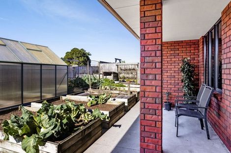 Photo of property in 104b Wills Road, Bell Block, New Plymouth, 4312