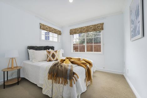 Photo of property in 14 Pittville Place, Henderson, Auckland, 0612
