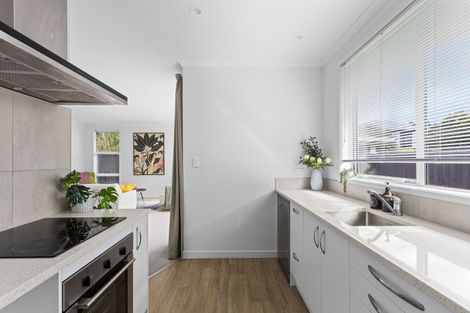 Photo of property in 30d Elizabeth Street, Orewa, 0931