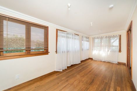 Photo of property in 4 Russell Street, Palmerston North, 4414