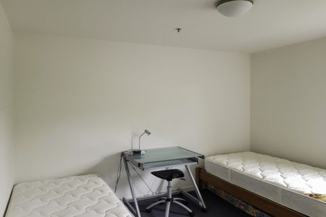 Photo of property in Montreaux Apartments, 5a/164 The Terrace, Wellington Central, Wellington, 6011