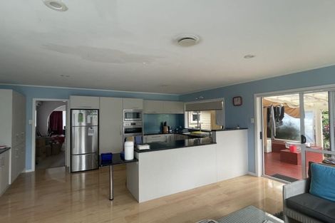 Photo of property in 88 Target Road, Totara Vale, Auckland, 0629