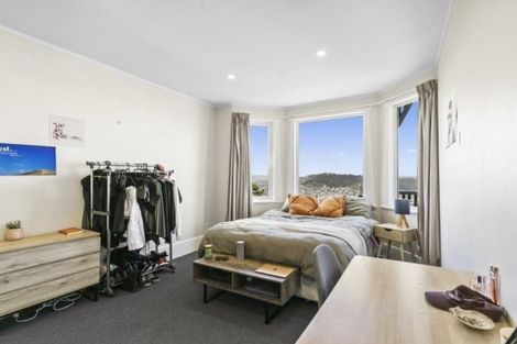 Photo of property in 112 Kelburn Parade, Kelburn, Wellington, 6012