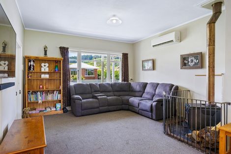 Photo of property in 19 Hall Road, Sawyers Bay, Port Chalmers, 9023