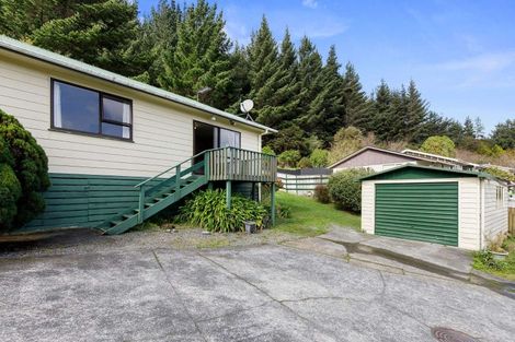 Photo of property in 40 Trelawney Road, Wainuiomata, Lower Hutt, 5014