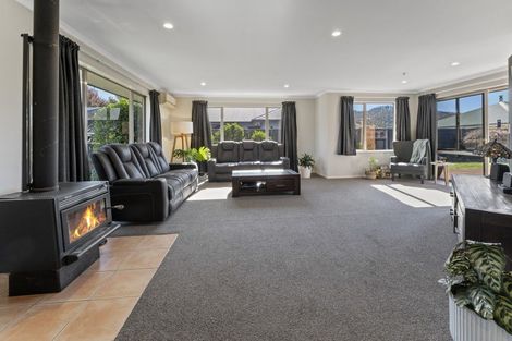 Photo of property in 10 Whiting Drive, Wakefield, 7025