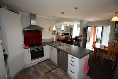 Photo of property in 7 Guthrie Court, Bulls, 4818