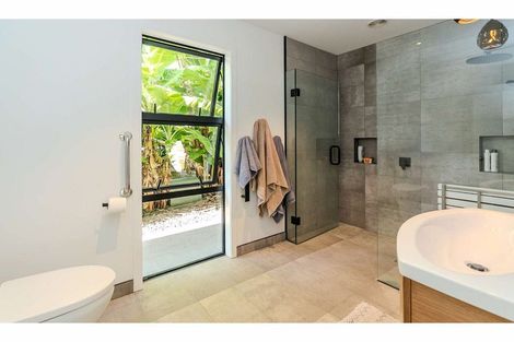 Photo of property in 15 Mandeno Drive, Kerikeri, 0230