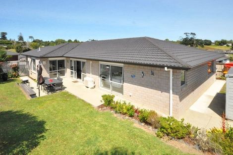 Photo of property in 15 Motiti Street, Warkworth, 0910