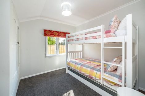 Photo of property in 18a Humphries Street, Greytown, 5712