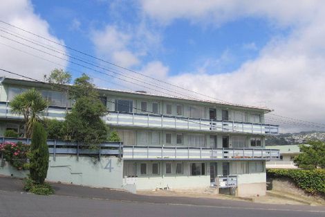 Photo of property in 2/4 Derby Street, Mount Victoria, Wellington, 6011