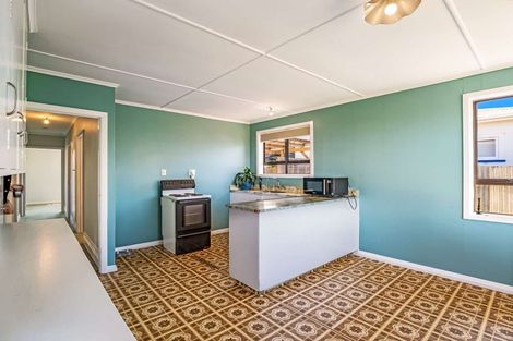 Photo of property in 120 Puriri Street, Gonville, Whanganui, 4501