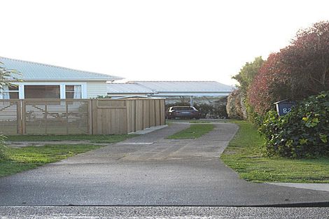 Photo of property in 82 Alexander Road, Raumati Beach, Paraparaumu, 5032