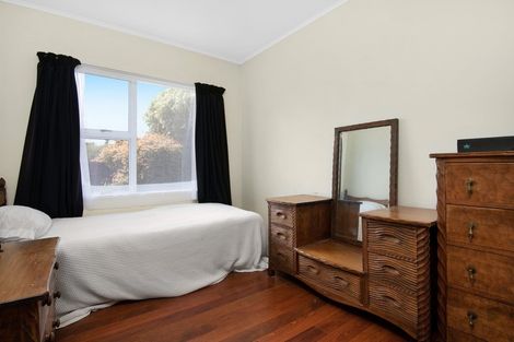 Photo of property in 42 Abraham Crescent, Milson, Palmerston North, 4414