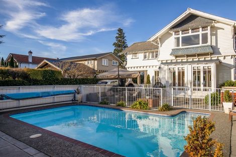 Photo of property in 8 Glandovey Road, Fendalton, Christchurch, 8052