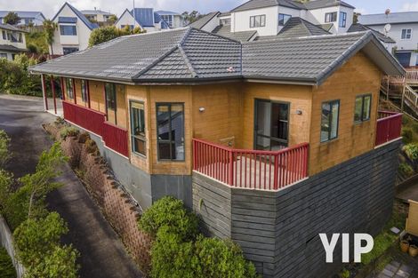 Photo of property in 21 Pelorous Street, Paparangi, Wellington, 6037