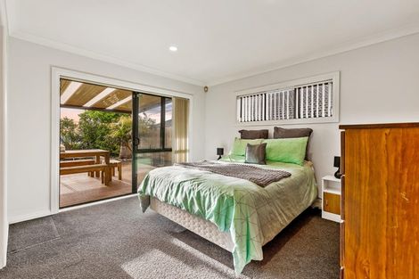 Photo of property in 51 Semillon Avenue, Henderson, Auckland, 0612