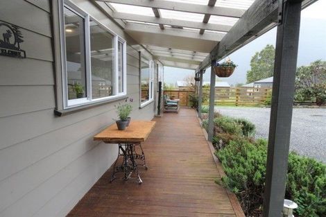Photo of property in 2147 Lake Brunner Road, Inchbonnie, Kumara, 7875