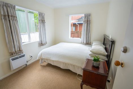 Photo of property in 2/61 Woodhouse Avenue, Karori, Wellington, 6012