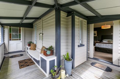 Photo of property in 17 Vivian Street, New Plymouth, 4310