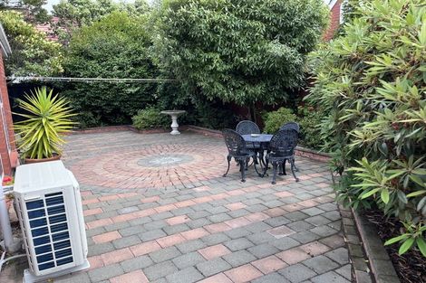 Photo of property in 1/50 Saint Andrews Square, Strowan, Christchurch, 8052