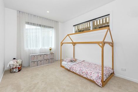 Photo of property in 31 Hewson Drive, Snells Beach, 0920