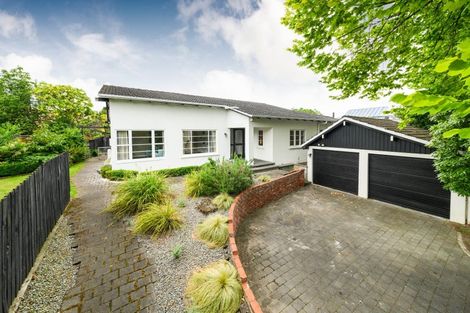 Photo of property in 4 Awatea Terrace, Hokowhitu, Palmerston North, 4410