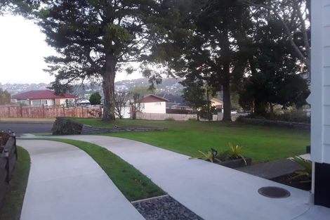 Photo of property in 10 Doone Place, Massey, Auckland, 0614