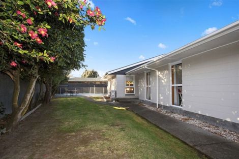 Photo of property in 21 Toorak Avenue, Avonhead, Christchurch, 8042