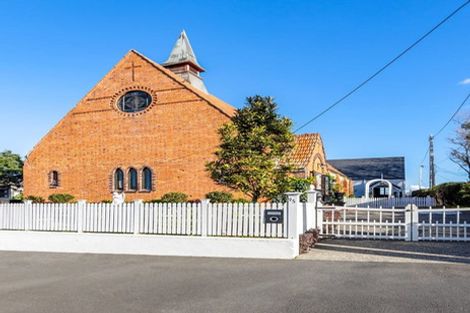 Photo of property in 95a Calliope Road, Stanley Point, Auckland, 0624