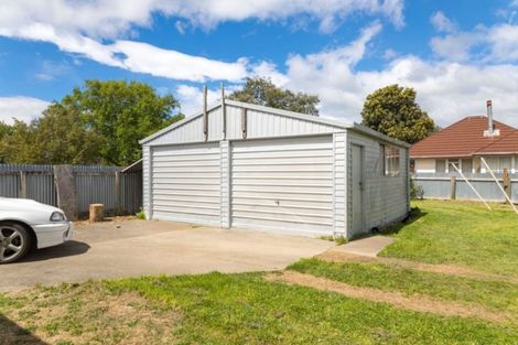 Photo of property in 31 James Street, Dannevirke, 4930