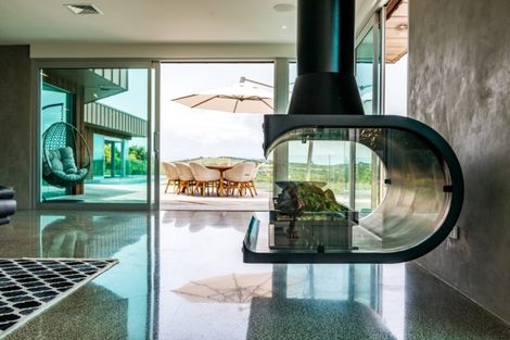 Photo of property in 52 Delamore Drive, Oneroa, Waiheke Island, 1081