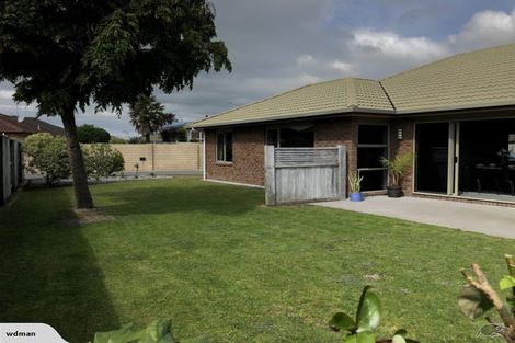 Photo of property in 2 Sophies Way, Papamoa Beach, Papamoa, 3118