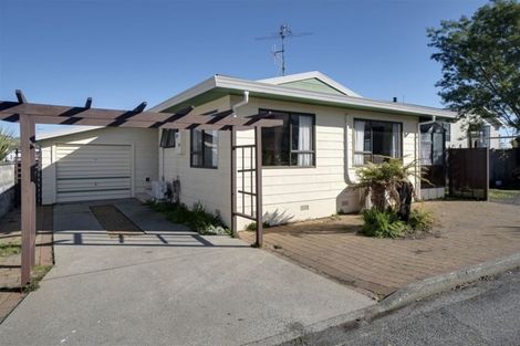Photo of property in 2/54 Golf Road, Tahunanui, Nelson, 7011