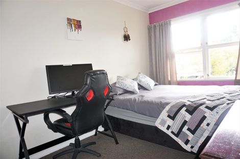Photo of property in 35 Graham Street, Levin, 5510