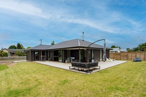 Photo of property in 2 Franks Place, Outram, 9019