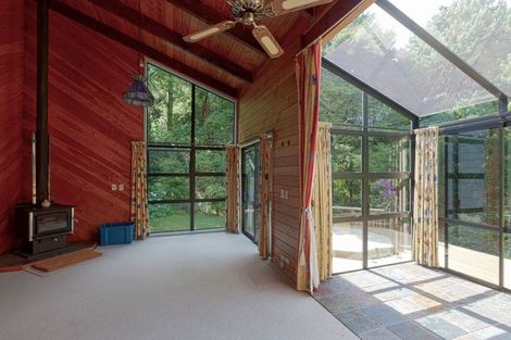 Photo of property in 12a Marina Grove, Frankleigh Park, New Plymouth, 4310