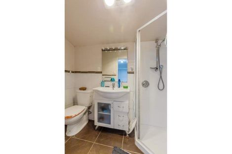 Photo of property in 2 Graham Collins Drive, Windsor Park, Auckland, 0632