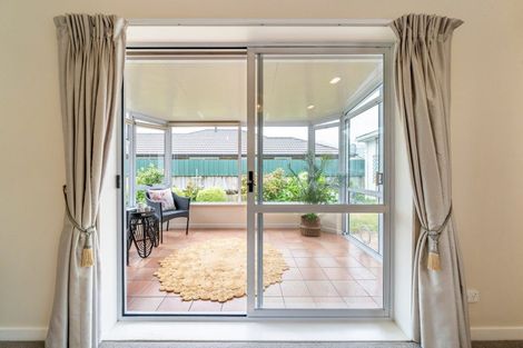 Photo of property in 3 Oak Street, Ebdentown, Upper Hutt, 5018